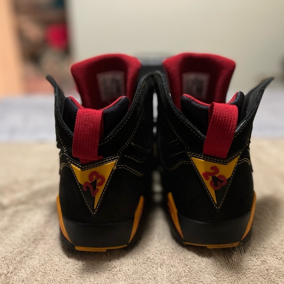 Retro 7 Jordan’s - Picture 2 of 4